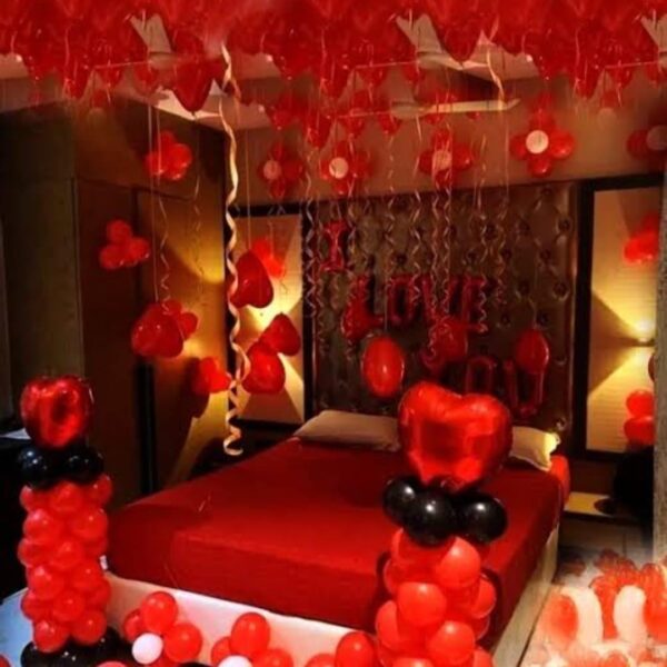 Red Romance Decor